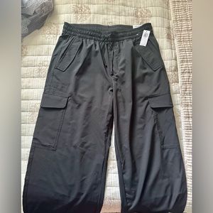 Old Navy High-Waisted Stretch Tech Cargo Wide Leg Pants- M NWT